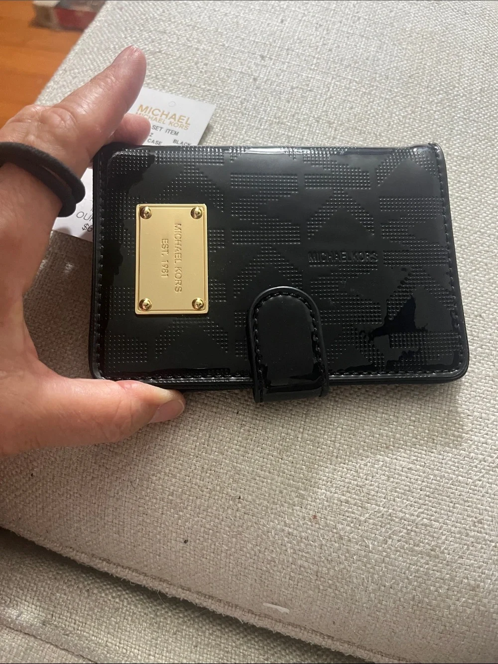 Michael Kors Black Patent leather jet set passport case credit cards NEW